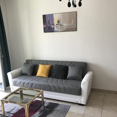 Urban Apartamento *